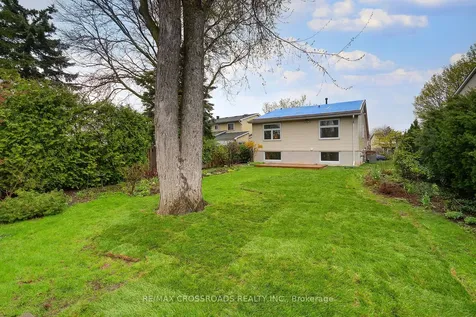 151 Goldhawk Trail Toronto ON M1V 1X1