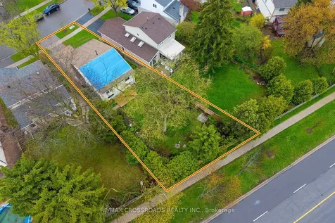 151 Goldhawk Trail Toronto ON M1V 1X1