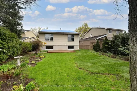 151 Goldhawk Trail Toronto ON M1V 1X1