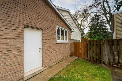151 Goldhawk Trail Toronto ON M1V 1X1