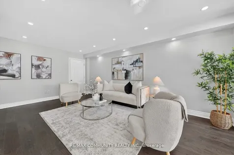 27 Merchants Avenue Whitby ON L1P 1S2
