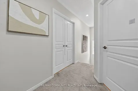 27 Merchants Avenue Whitby ON L1P 1S2