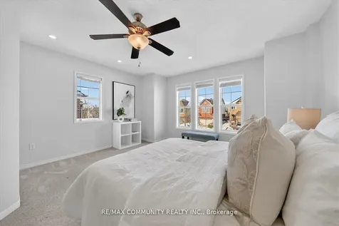 27 Merchants Avenue Whitby ON L1P 1S2
