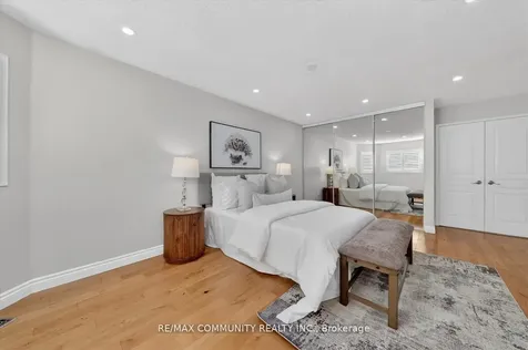 27 Merchants Avenue Whitby ON L1P 1S2