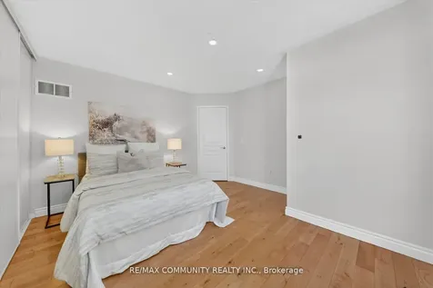 27 Merchants Avenue Whitby ON L1P 1S2