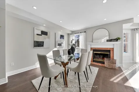 27 Merchants Avenue Whitby ON L1P 1S2