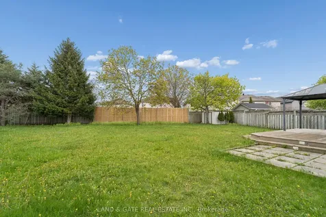 367 Concordia Court Oshawa ON L1G 8C3