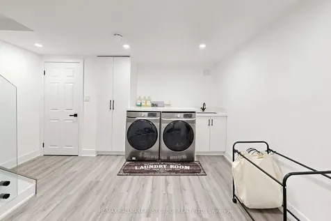 1100 Oxford Street Oshawa ON L1J 6G4