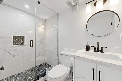 1100 Oxford Street Oshawa ON L1J 6G4