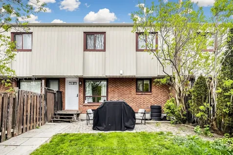 1100 Oxford Street Oshawa ON L1J 6G4