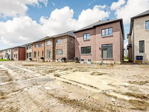 433 Coronation Road Whitby ON L1P 0R4