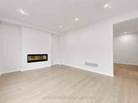 433 Coronation Road Whitby ON L1P 0R4