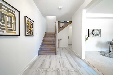 3342 Thunderbird Promenade Pickering ON L1X 0N1