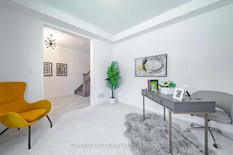 3342 Thunderbird Promenade Pickering ON L1X 0N1