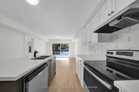 327 Anderson Avenue Oshawa ON L1J 2N8