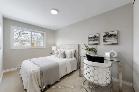 33 Celeste Drive Toronto ON M1E 2V2
