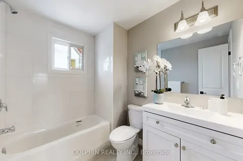 33 Celeste Drive Toronto ON M1E 2V2
