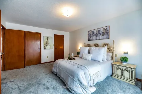 565 Prestwick Drive Oshawa ON L1J 7P4