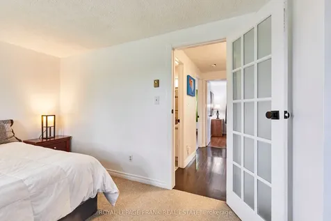 33 Overbank Drive Oshawa ON L1J 7X9