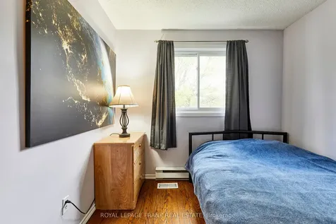 33 Overbank Drive Oshawa ON L1J 7X9