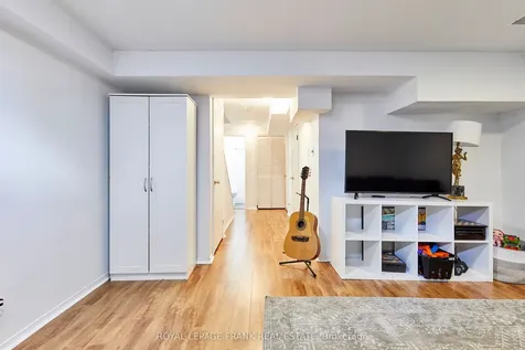 33 Overbank Drive Oshawa ON L1J 7X9