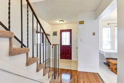 33 Overbank Drive Oshawa ON L1J 7X9