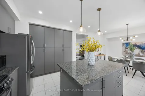 50 Westbury Way Whitby ON L1M 1J4