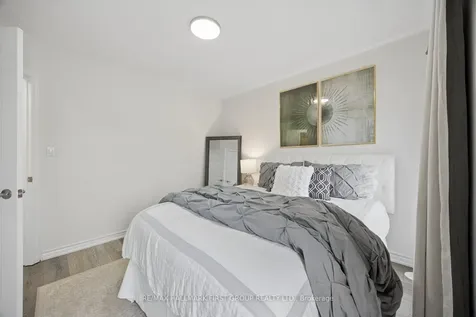 50 Westbury Way Whitby ON L1M 1J4
