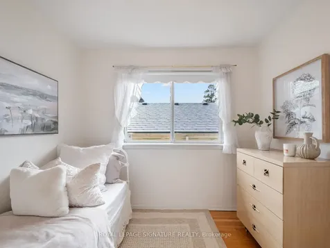 25 Stavely Avenue Toronto ON M1K 4P2