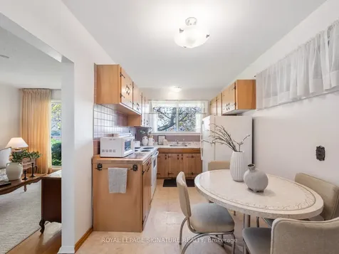 25 Stavely Avenue Toronto ON M1K 4P2