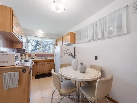 25 Stavely Avenue Toronto ON M1K 4P2