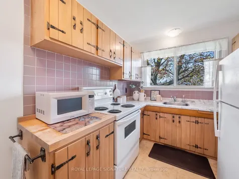 25 Stavely Avenue Toronto ON M1K 4P2