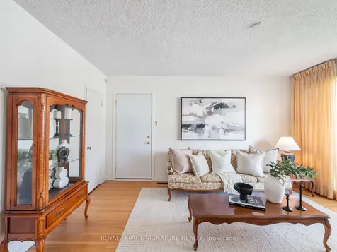 25 Stavely Avenue Toronto ON M1K 4P2