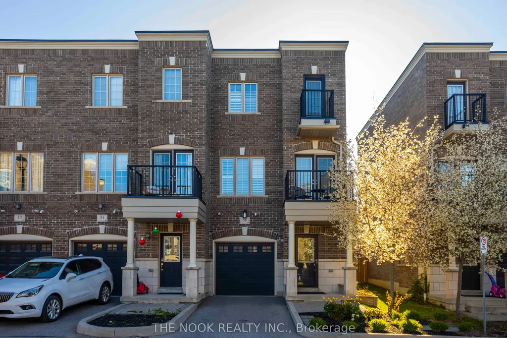 36 Ferris Square Clarington ON L1E 0J2