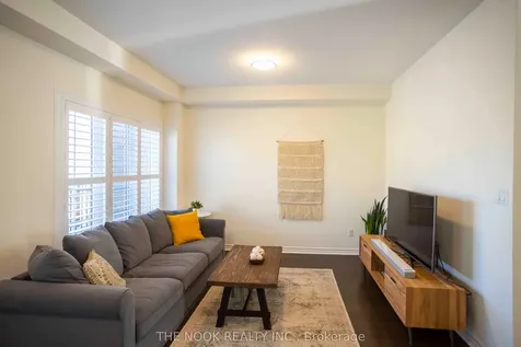 36 Ferris Square Clarington ON L1E 0J2
