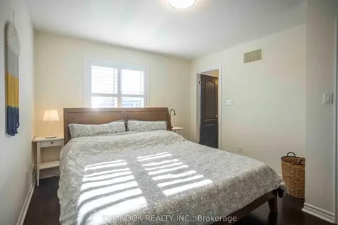 36 Ferris Square Clarington ON L1E 0J2