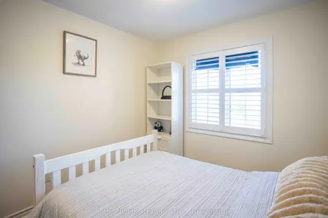 36 Ferris Square Clarington ON L1E 0J2