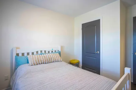 36 Ferris Square Clarington ON L1E 0J2