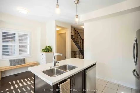 36 Ferris Square Clarington ON L1E 0J2