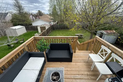 343 Fairlawn Street Oshawa ON L1J 4R2
