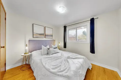 343 Fairlawn Street Oshawa ON L1J 4R2