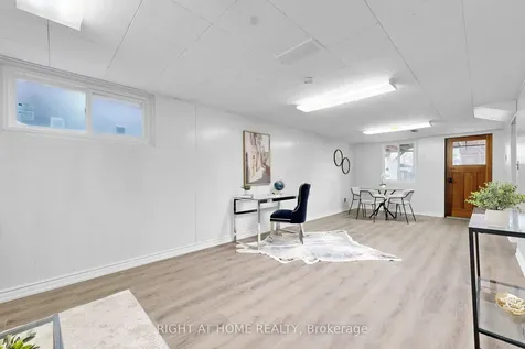 343 Fairlawn Street Oshawa ON L1J 4R2