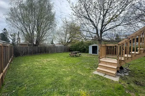 343 Fairlawn Street Oshawa ON L1J 4R2