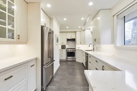 68 Regency Square Toronto ON M1E 1N3