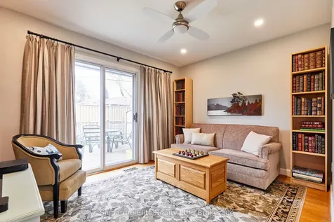68 Regency Square Toronto ON M1E 1N3