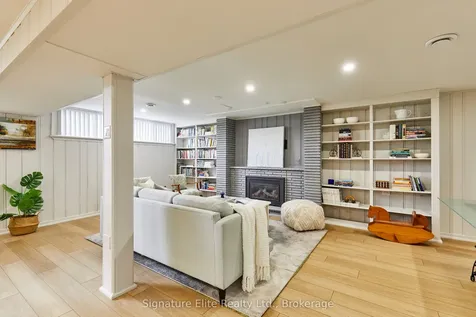 68 Regency Square Toronto ON M1E 1N3