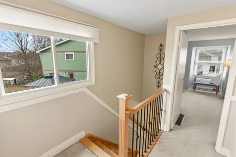 1261 Ludlow Court Oshawa ON L1G 7K5