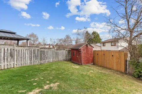 1261 Ludlow Court Oshawa ON L1G 7K5