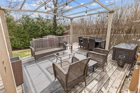 1261 Ludlow Court Oshawa ON L1G 7K5