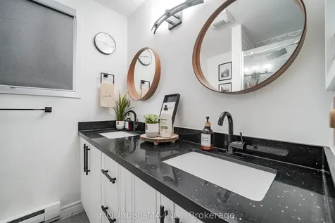 919 Central Park Boulevard N Oshawa ON L1G 6V8